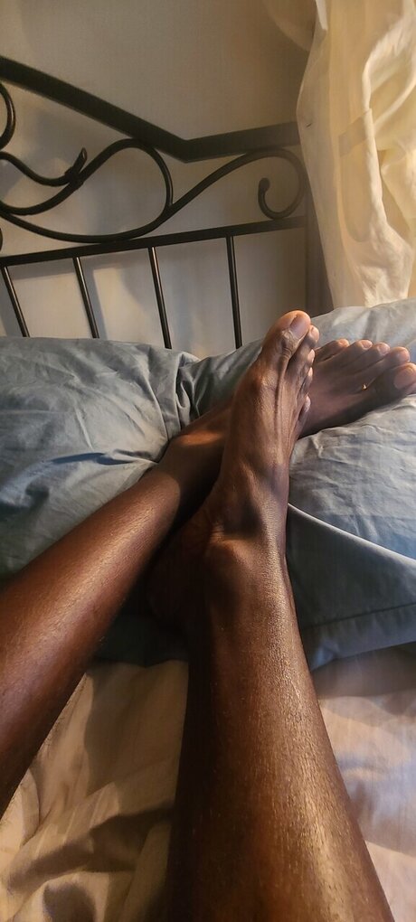 Naken läckt OnlyFans-bild av Melaninfoot