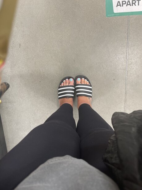 Feetlightning