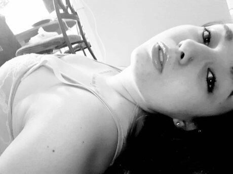Naken läckt OnlyFans-bild av Sweetcheeks