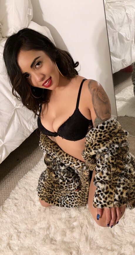 Naken läckt OnlyFans-bild av Britt