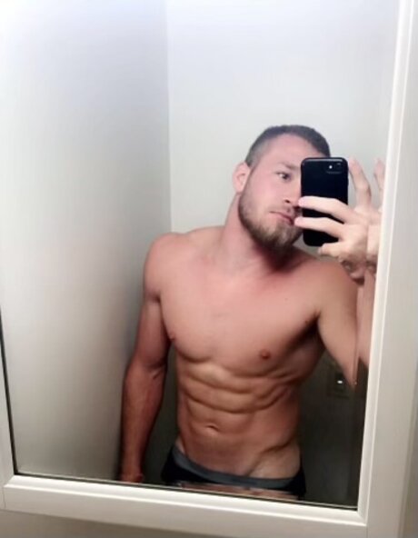Naken lekkede OnlyFans-bilde av Ricky