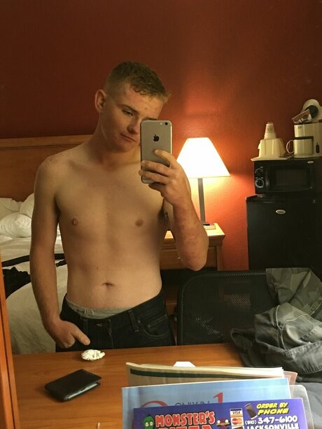 Nahá fotka uniklých OnlyFans od Ldogg545