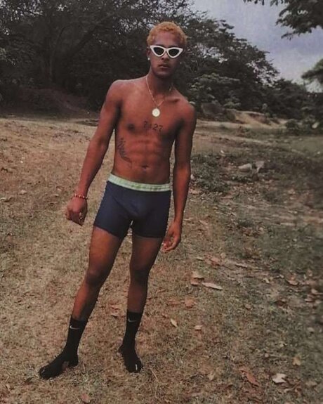 Naken läckt OnlyFans-bild av Joel Black27