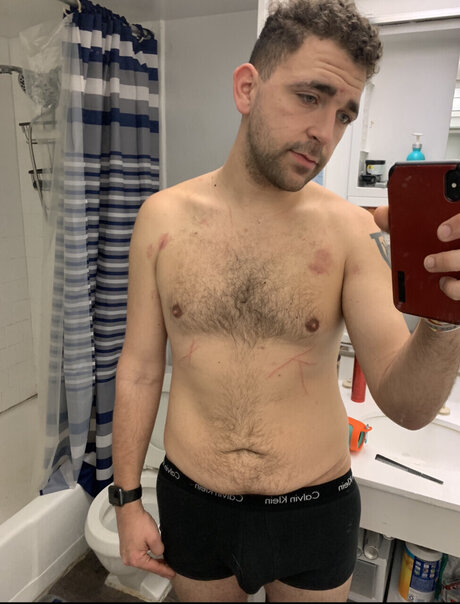 Alaston vuotanut OnlyFans-kuva Wayne