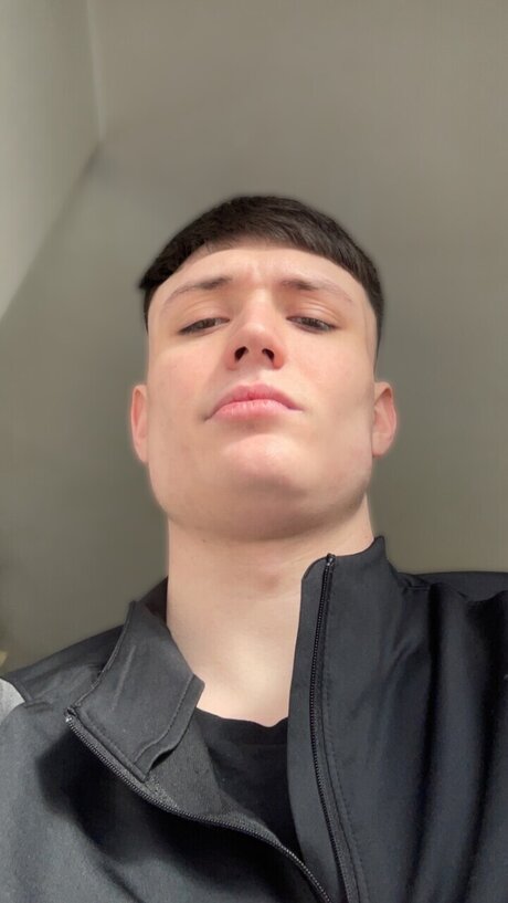 Naken läckt OnlyFans-bild av Cob41n