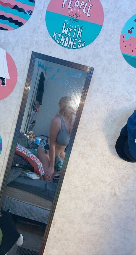 Kaylee OnlyFansリークヌード写真
