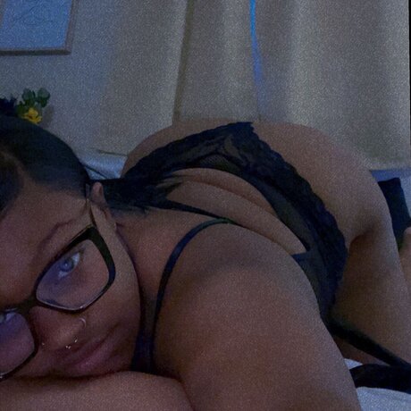 Naken läckt OnlyFans-bild av Ying