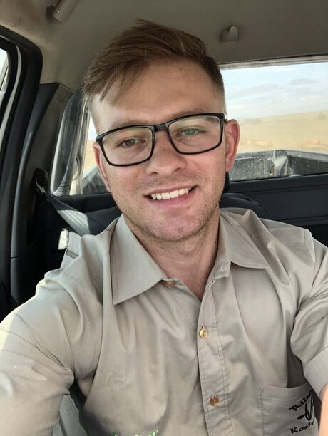 Naakte gelekte OnlyFans-foto van Henning