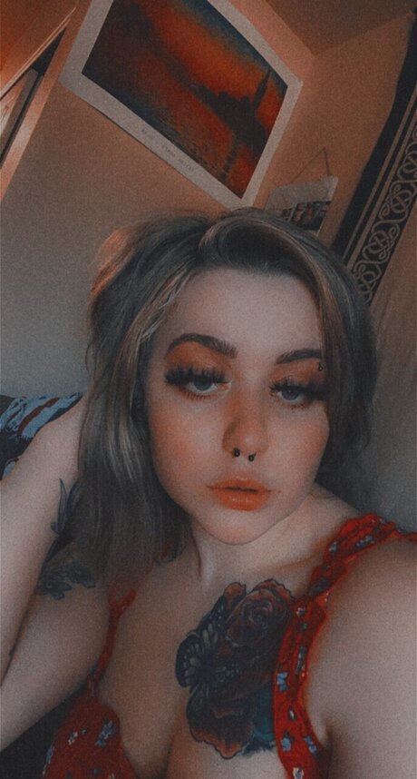 Foto di nudo di fuga di OnlyFans di Layla