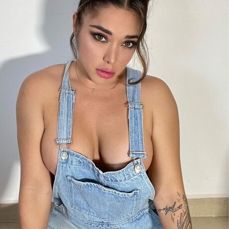 Alaston vuotanut OnlyFans-kuva Laracamokxxx