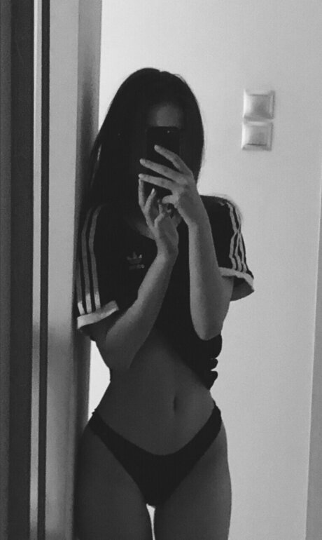 Foto desnuda filtrada de OnlyFans de Isabella Oniell
