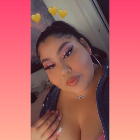 Alaston vuotanut OnlyFans-kuva Jasmine