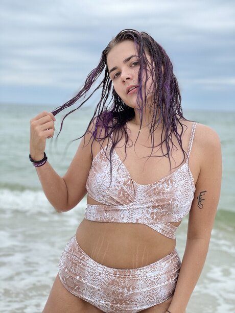 Nahá fotka uniklých OnlyFans od Lyssa 