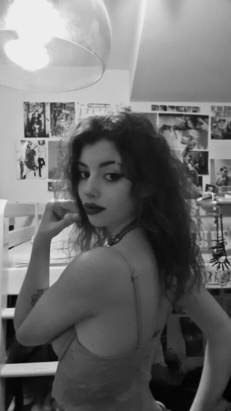 Vamp Girl 