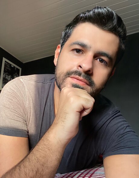 Nøgent lækket OnlyFans-billede af Leonardo Pereira