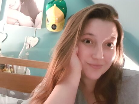 Naakte gelekte OnlyFans-foto van Megan Jones