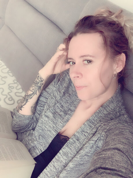 Alaston vuotanut OnlyFans-kuva Faith