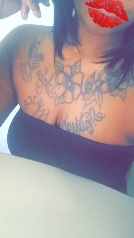 Moneeey OnlyFans