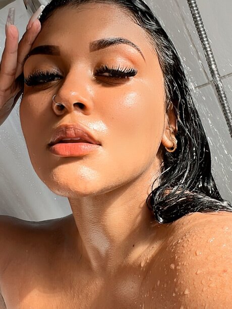 Nahá fotka uniklých OnlyFans od Dbk