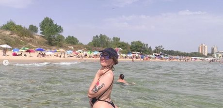 Alaston vuotanut OnlyFans-kuva Amaaterasuu
