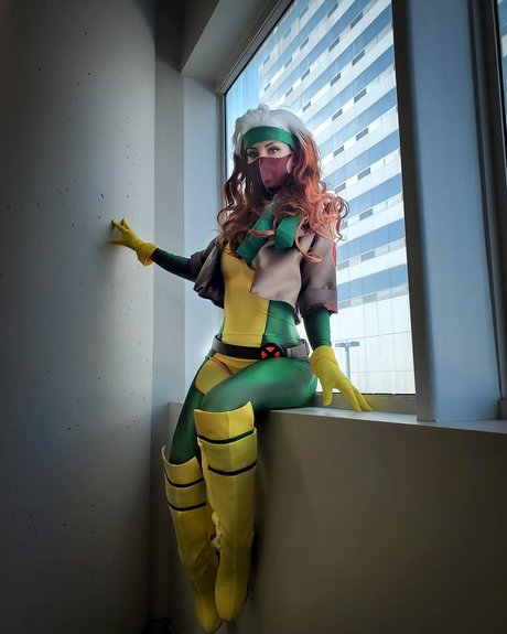Raineemery OnlyFansリークヌード写真
