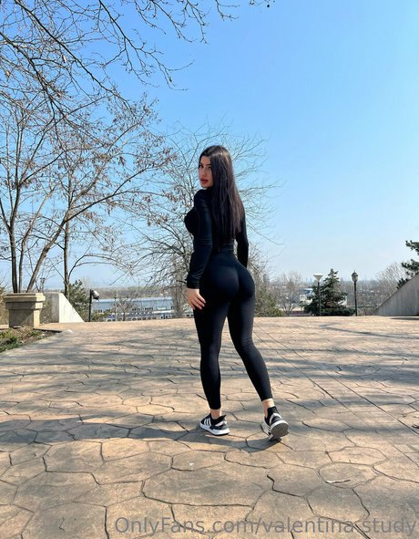 Nahá fotka uniklých OnlyFans od Valentinastudy