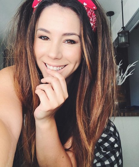 Обнаженная фотография утечки OnlyFans от Jillian Rose Reed