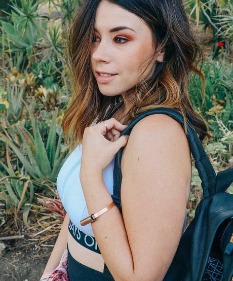 Jillian Rose Reed