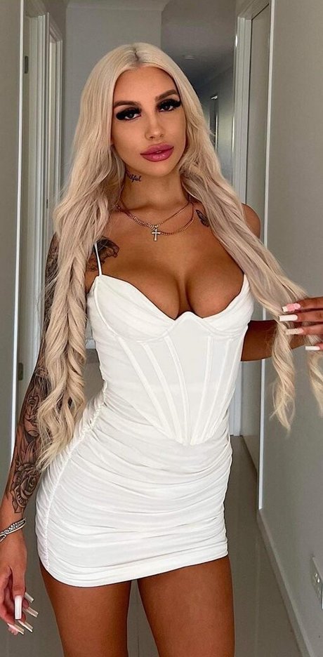 Foto di nudo di fuga di OnlyFans di Charlixe
