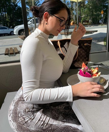 Anna Paul