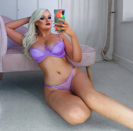 Zandra May