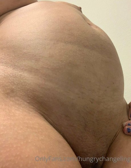 Naken läckt OnlyFans-bild av Hungrychangeling