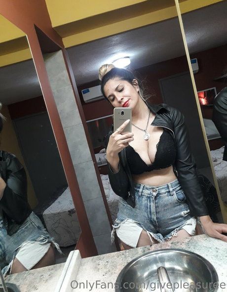 Givepleasuree