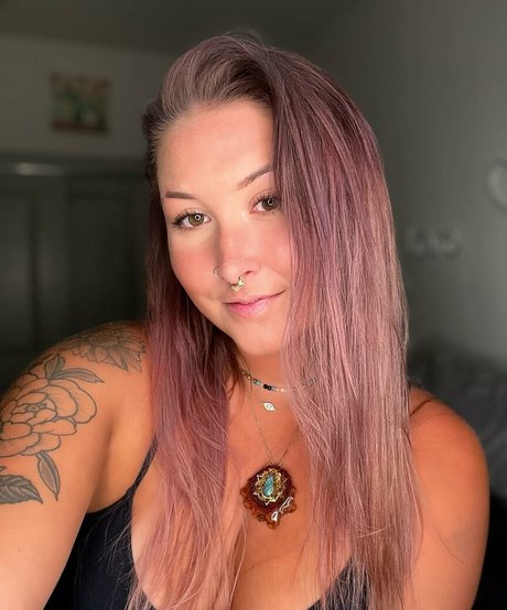 Scarlett Jade