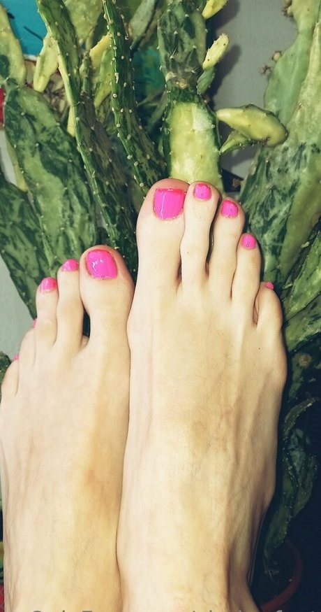 Nahá fotka uniklých OnlyFans od Claritafeet
