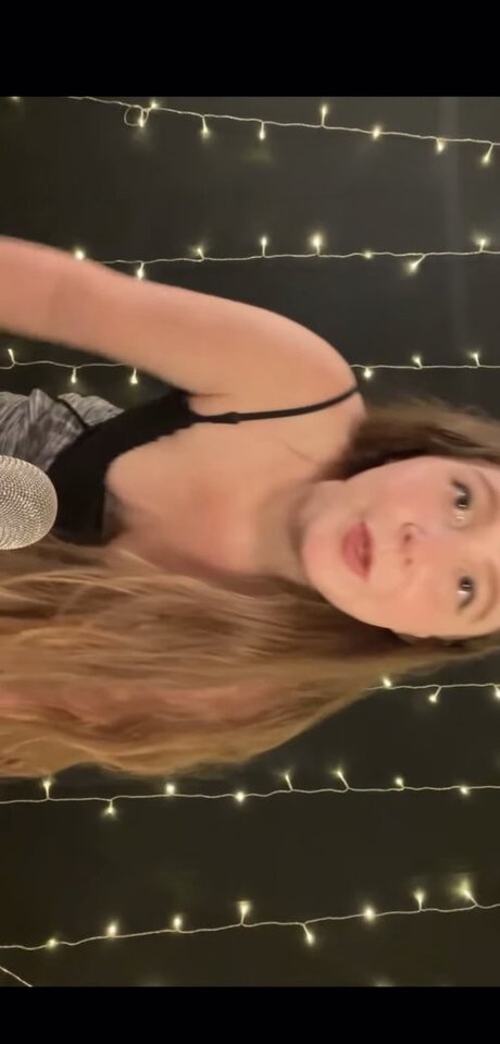 Kelly Belly Asmr