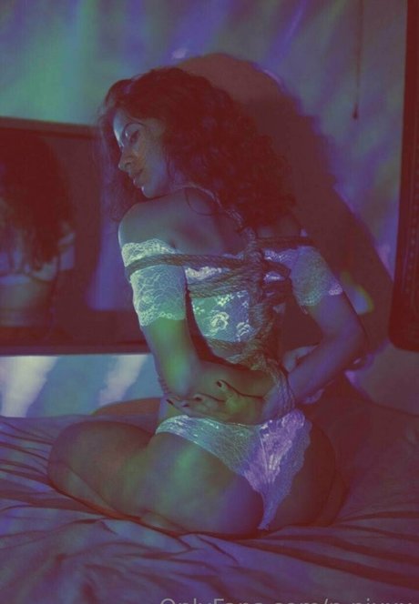 Naken lekkede OnlyFans-bilde av Nnixxx