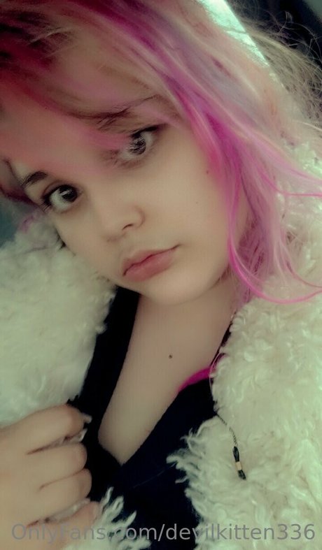 Naken lekkede OnlyFans-bilde av Devilkitten336
