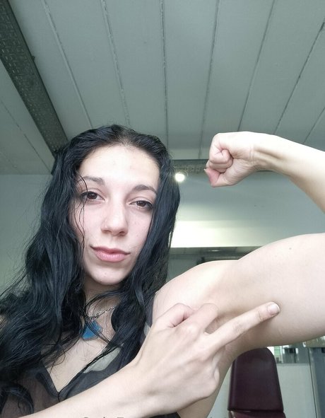 Nahá fotka uniklých OnlyFans od Minibeastropes