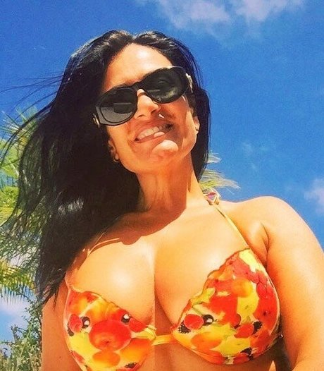 Angela Cavagna