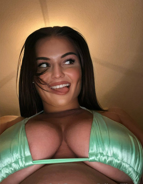 Nahá fotka uniklých OnlyFans od Juliawilliams