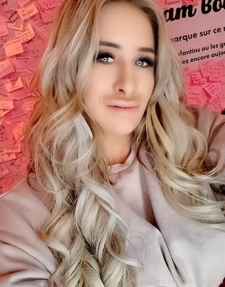 Ashleygoldca