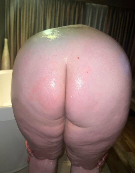 Porcelainpeachhh
