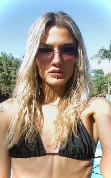 Nahá fotka uniklých OnlyFans od Babi Marchiori