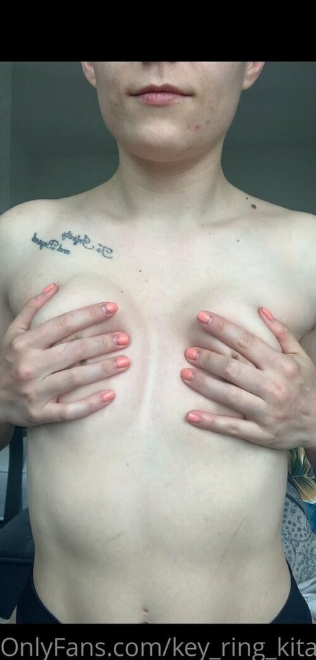 Naken läckt OnlyFans-bild av Keyringkitafree