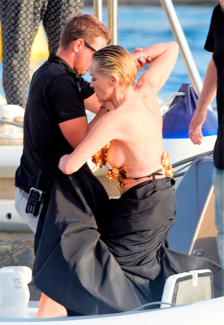 Обнаженная фотография утечки OnlyFans от Sharon Stone