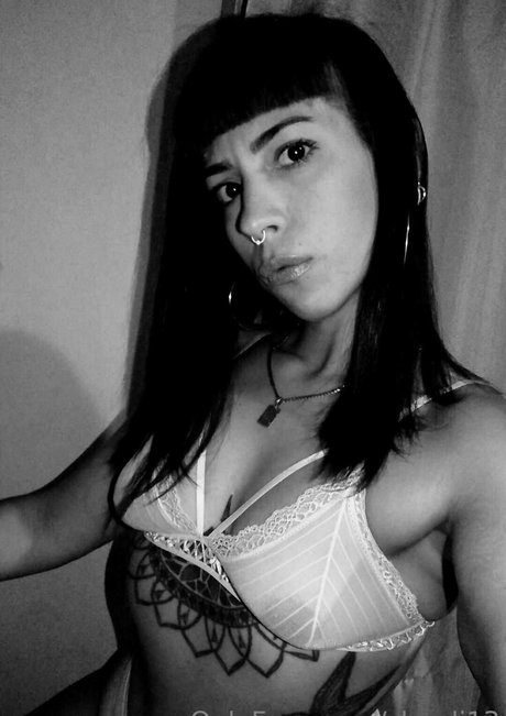 Naken läckt OnlyFans-bild av Shuuli13