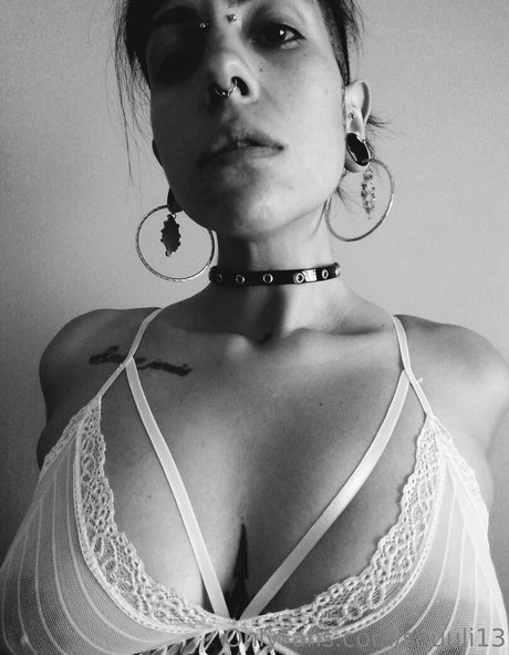Foto nua vazada do OnlyFans de Shuuli13