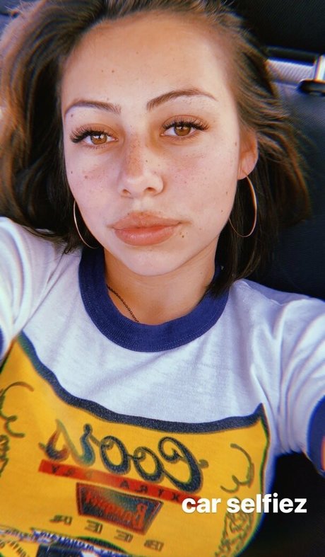 Nahá fotka uniklých OnlyFans od Glossyjocie