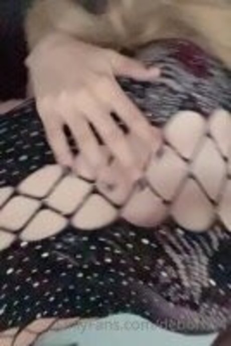 Naakte gelekte OnlyFans-foto van Deborha4